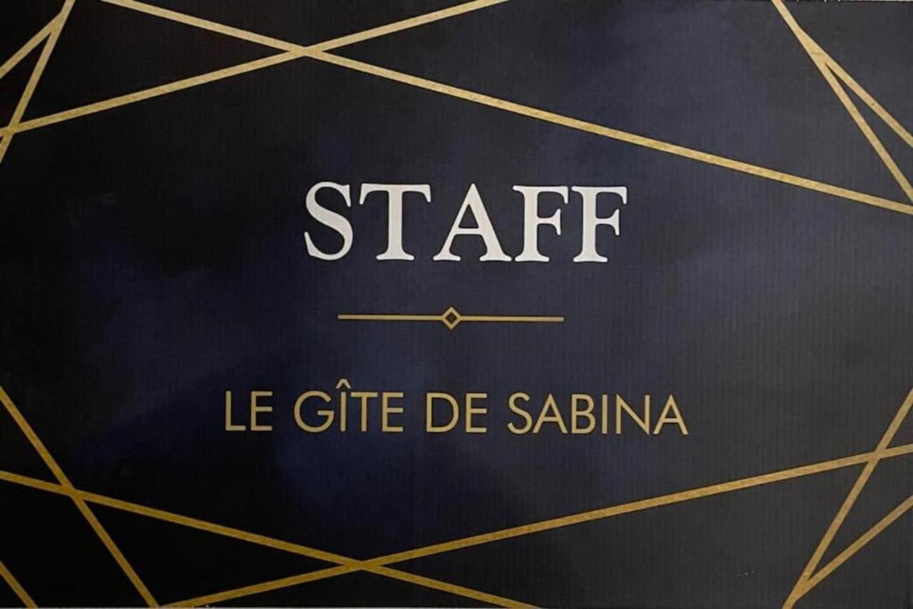 Le De Sabina - *